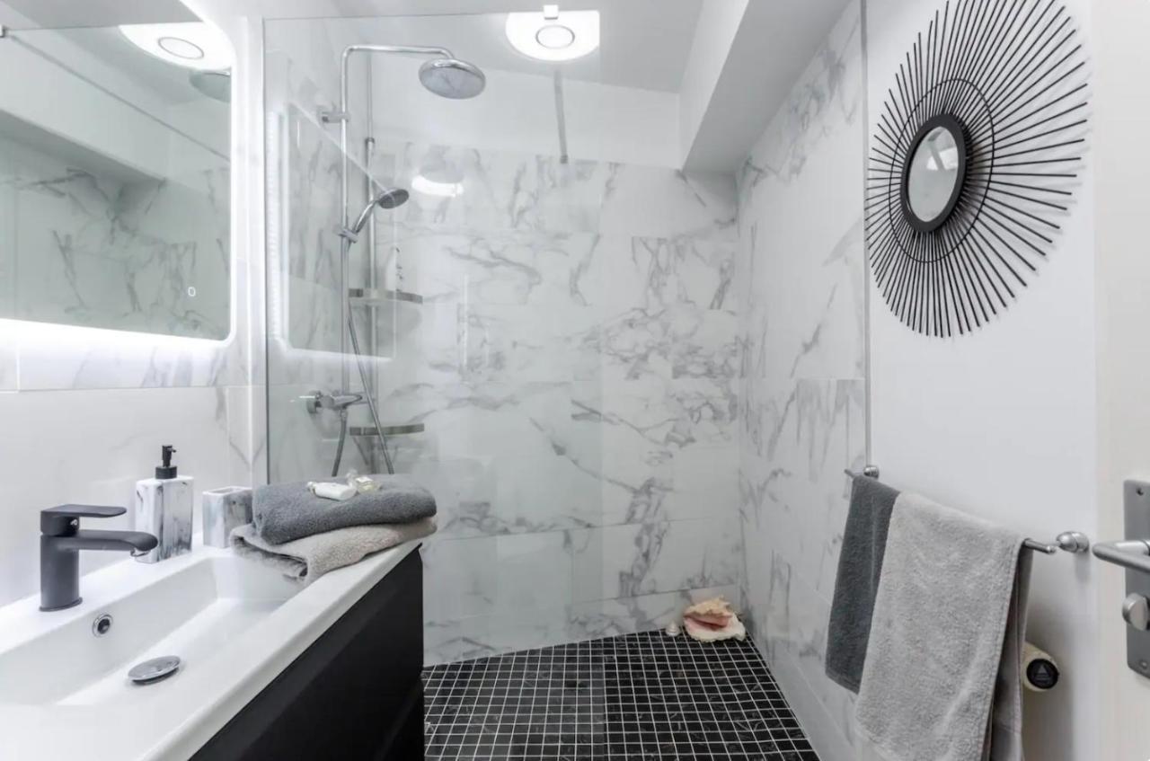 Beautiful Modern Fully Furnished Studio Levallois-Perret Kültér fotó